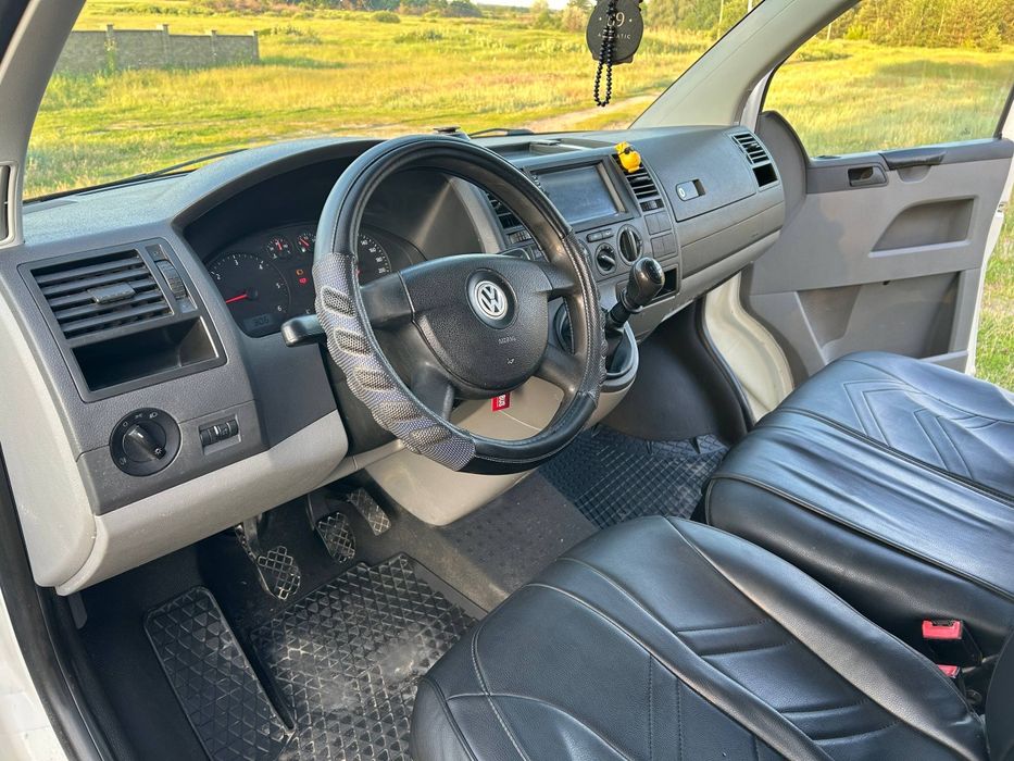 Volkswagen Transporter Т5. 2006рік