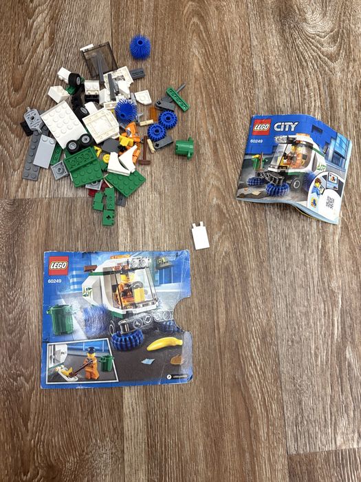 Lego 60249 (двірник)