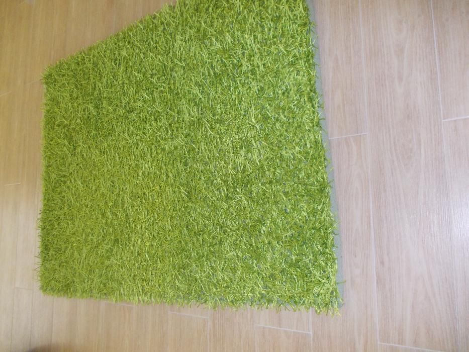 Tapete Poly Shaggy semi novo