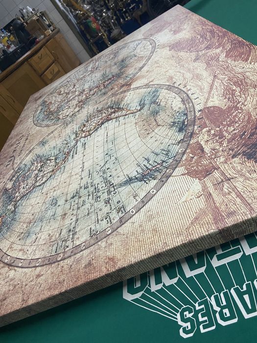 Tela “the world”