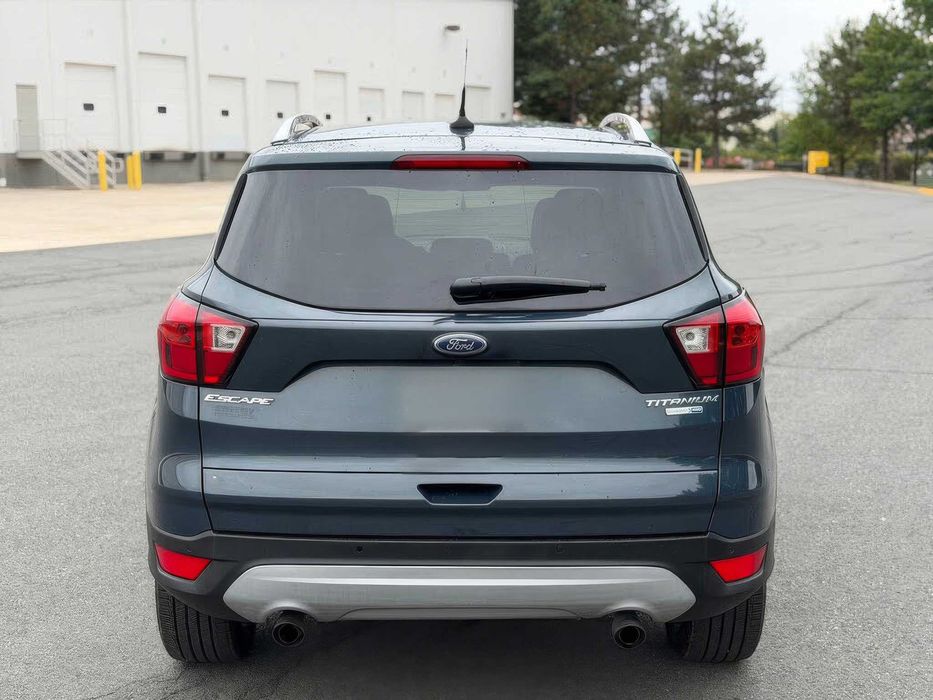 Ford Escape Titanium      2019