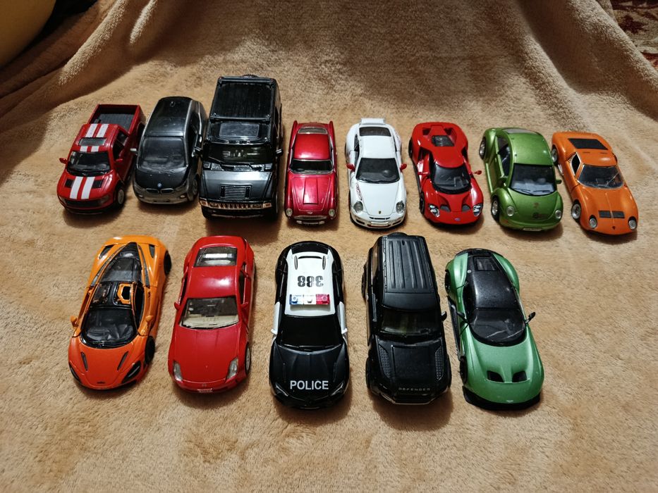 Машинки Kinsmart та інші