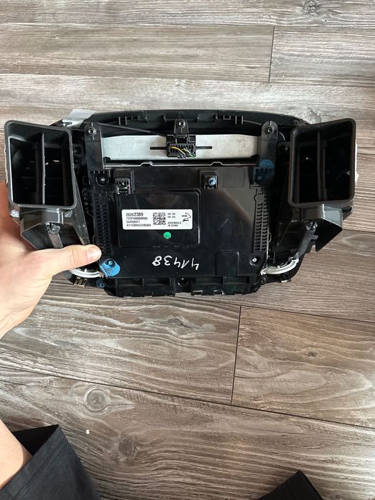 Wyświetlacz nawigacji Opel Insignia lift.