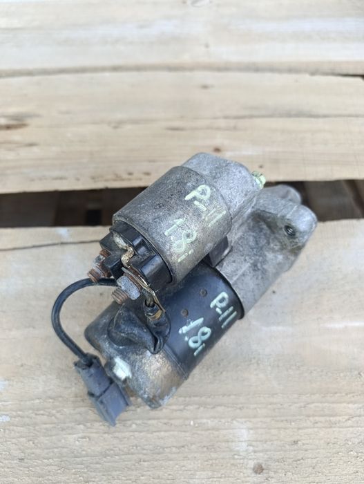 Ниссан примера р11 крышка багажника  Primera p11  кришка багажника