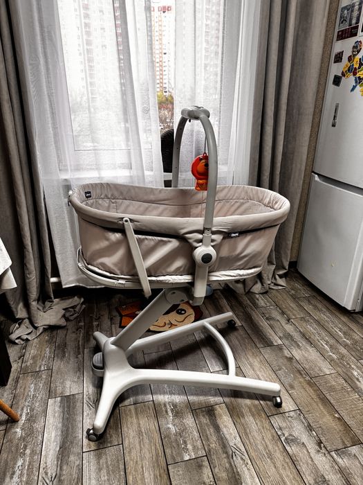 Продам люльку chicco 3в1