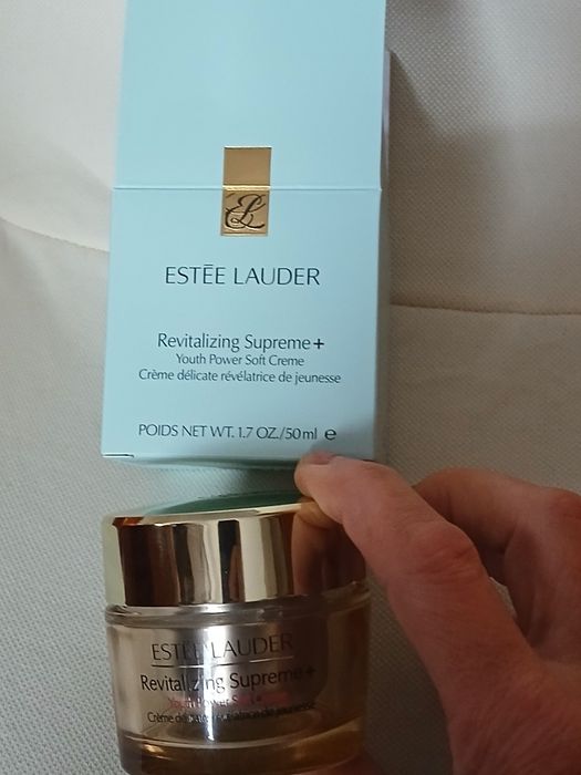 Revitalizing SupremeYouth Power Estee Lauder 50ml.