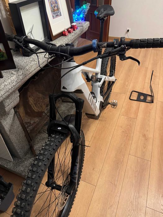 Canyon Spectral:ON CF 7 L - E-MTB Carbono 720Wh