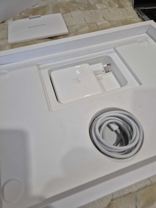 Portátil Apple MacBook Pro 13” Touch Bar – Como Novo Com último MacOS