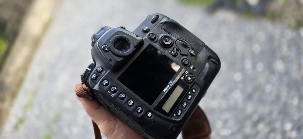 Nikon D4 | Stan bardzo dobry | Przebieg TYLKO 64 tys. | Pełen Komplet Pudełkowy | Karty CF