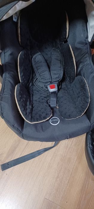 Ładny wózek 3w1 w komisie NW