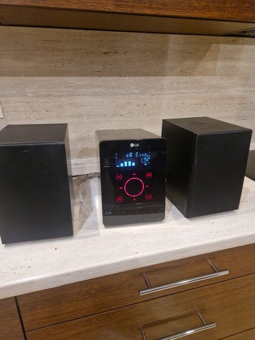 Mini wieża LG FA162