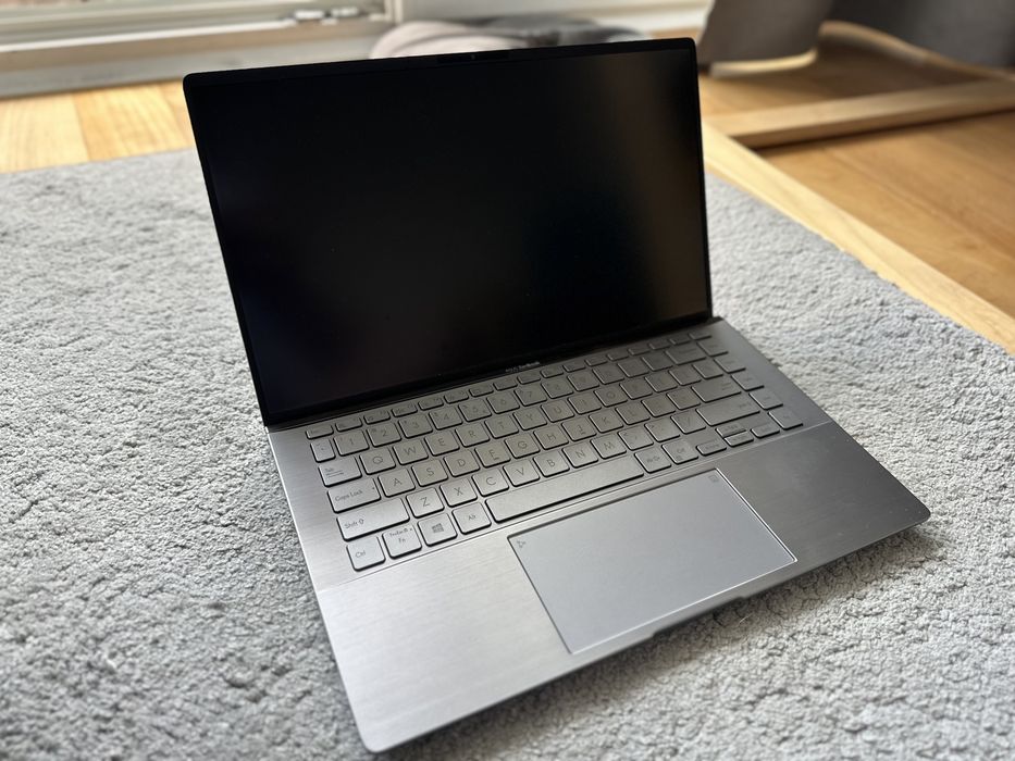 Asus Zenbook Series , 14 calu, 16 giga, Amd5, 500 gia