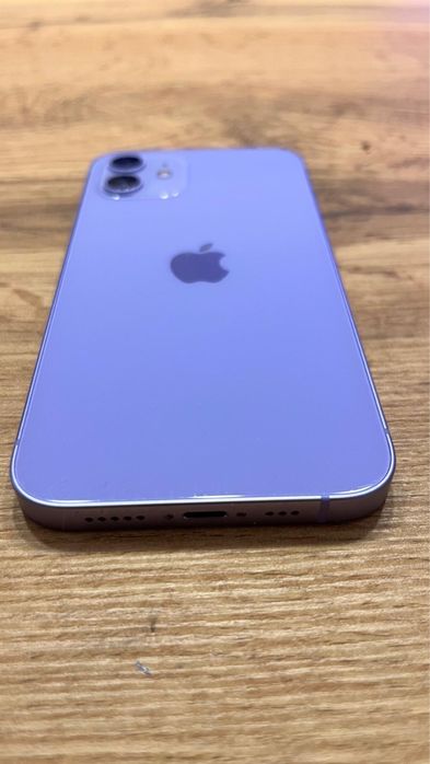 I phone 12  idealny