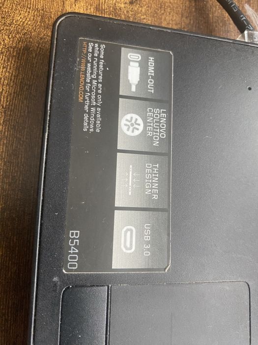 Laptop sprawny lenovo