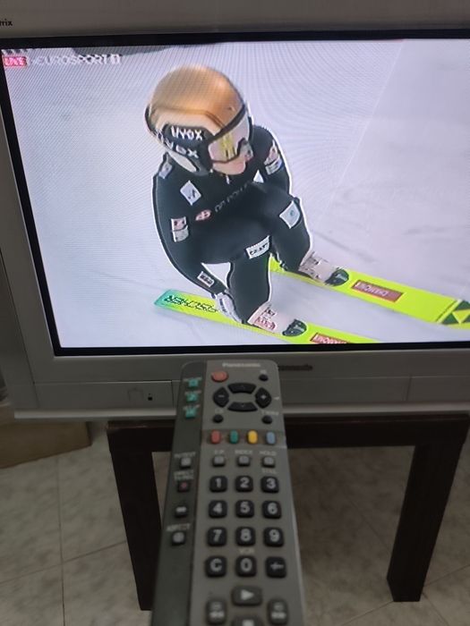 Panasonic Quintrix 32" Real Flat 100Hz – Impecável + Comando Original