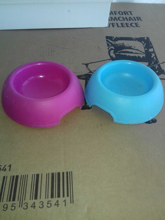 Пластикова миска для котів 2 штуки - лот!