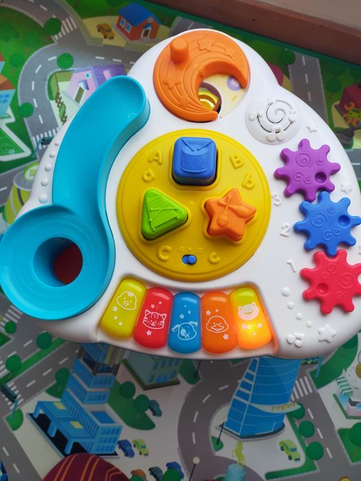 Mesa de atividades bebé