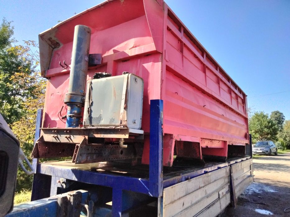 Самосвальне кузово