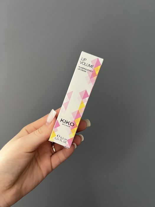 Продам новий блиск kiko 01