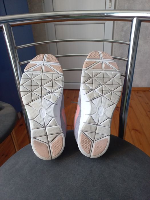 Кросівки NIKE opигігал 38 розмір