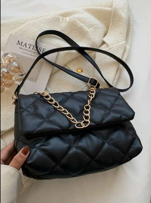 Mala de senhora preta