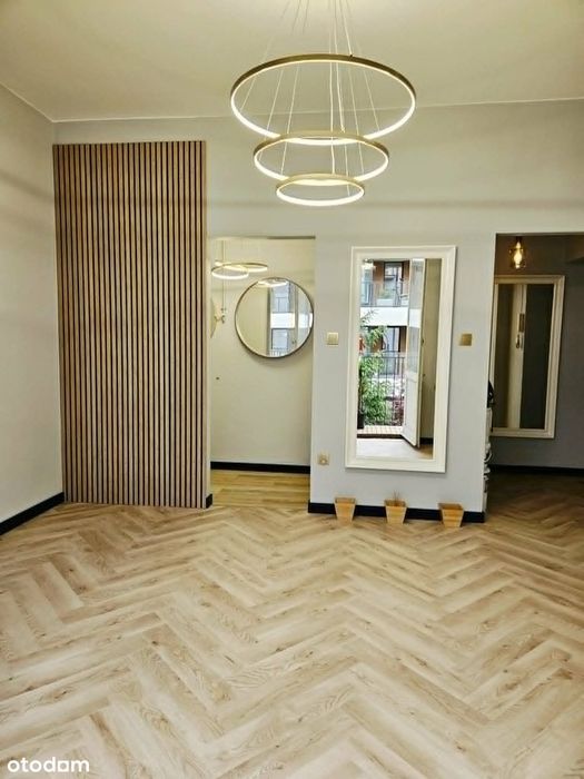 Wyjątkowe mieszkanie z balkonem przy Parku Łazienki Królewskie - Widok 2