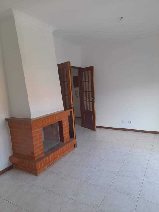 Apartamento T3 em Celeirós