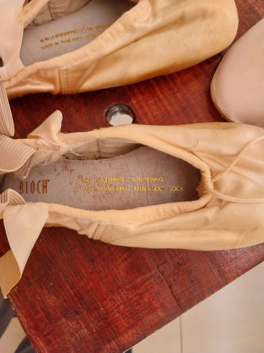 Sapatilhas de ponta, Serenade, Ballet Bloch, D 4.5, inclui fitas