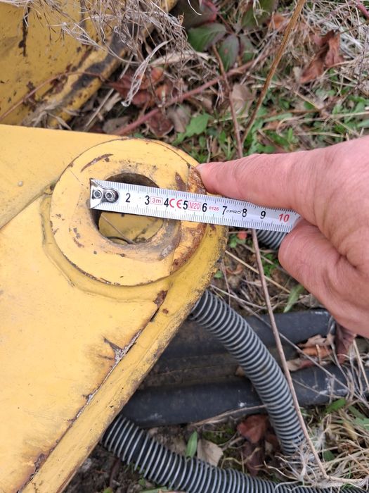 Minikoparka Cat 302.5 ramię do koparki, banan