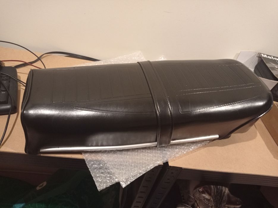 Banco selim de origem Famel modelos Mirage e outros