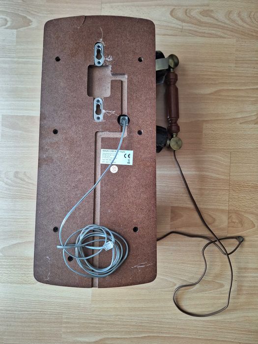 Telefon stacjonarny wiszący MAXCOM KXT 1920 retro
