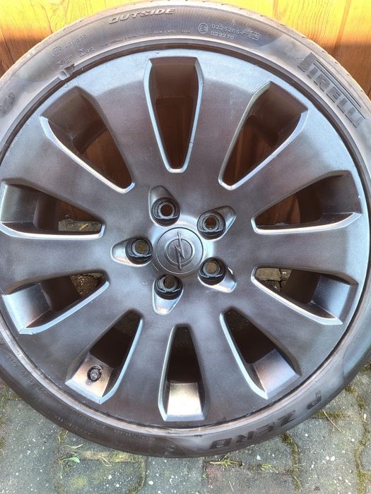 Felgi z oponami 19 opel
