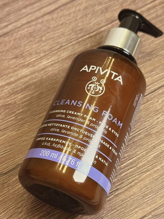 Apivita żel do mycia twarzy cleansing foam