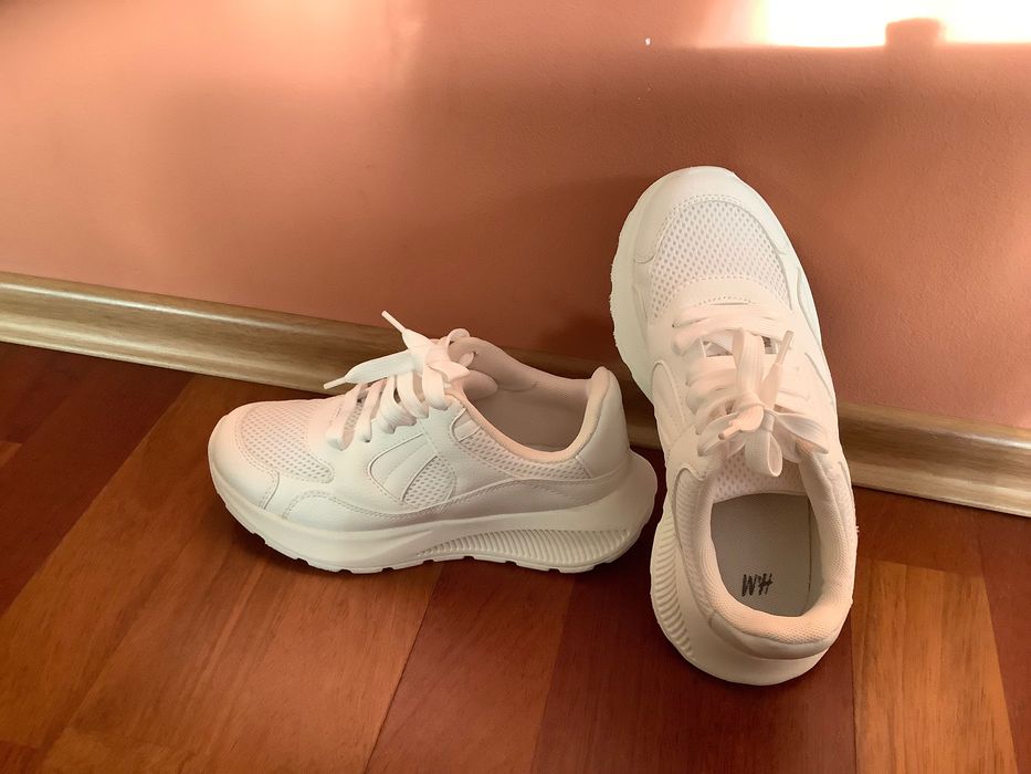 Детские кроссовки б/у