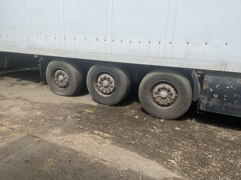 Напівпричіп термічка