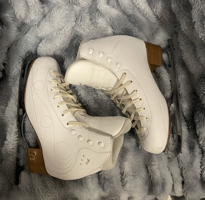 Buty łyżwiarskie Risport Royal Pro