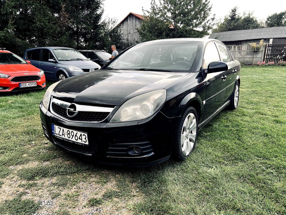 Opel Vectra C 1.8 b | hak | klima