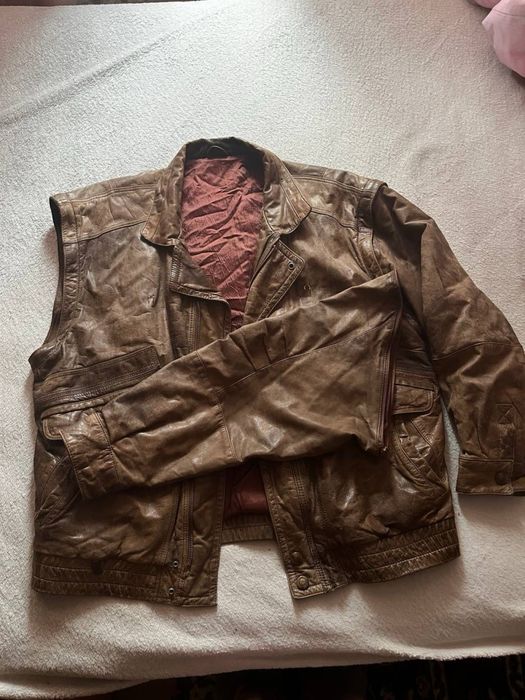 Кожанка «пирсинг сосков»