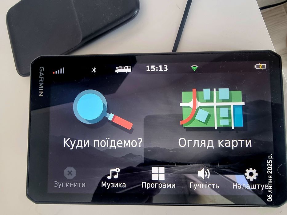 GPS-навігатор Garmin Dezl LGV 700