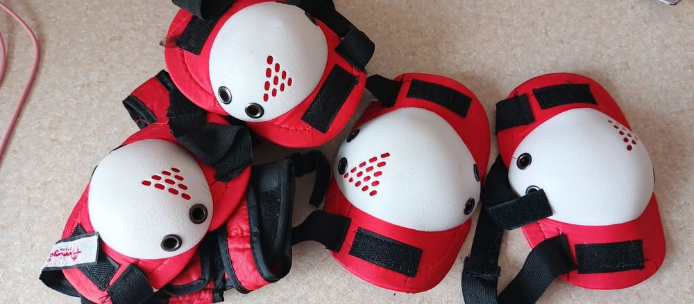 Дитячий захист для роликів, скейта, самоката Amigo Sport (комплект)