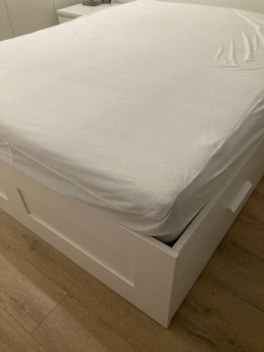 Cama com colchão