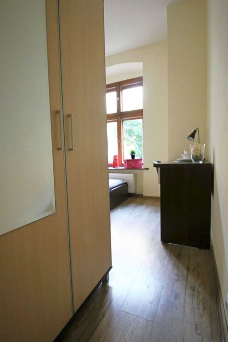 Pokój blisko UŁ, AHE i Manufaktury, Pomorska 25 Łódź, Centrum