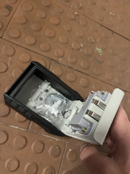 Cofre de parede com código
