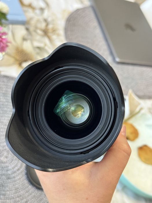 Продам комплект фототехніки Canon фотоапарат, обʼєктиви, спалах, перехідник