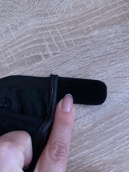 Перчатка кожаная для фитнеса