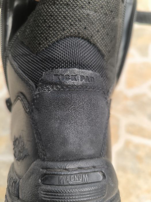 Botas Magnum 41 em bom estado