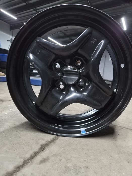 Opel 4x100x15 Felga stal struktura!