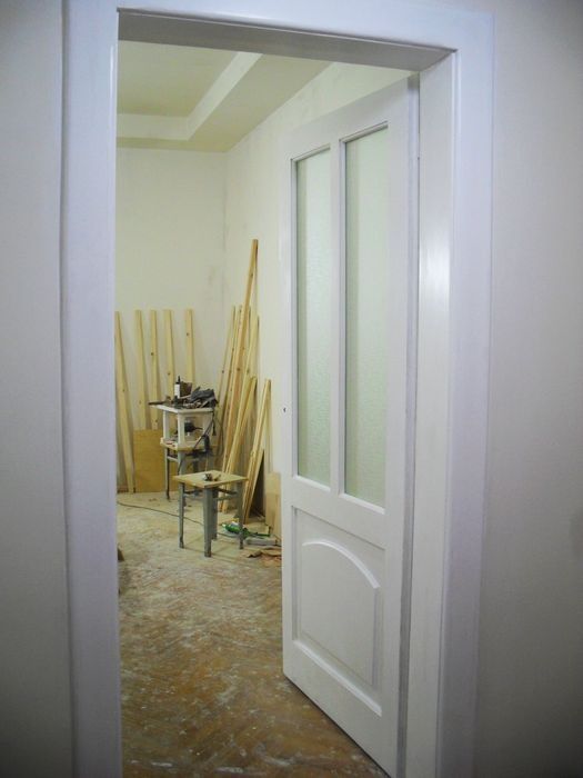 Реставрация   дверей, лестниц, мебели, врезка замков и замена на новые
