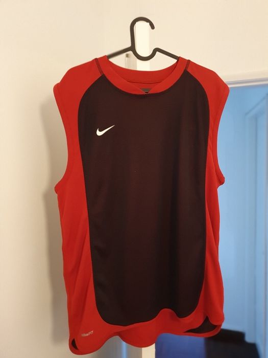 T-shirt Manga Cava da Nike