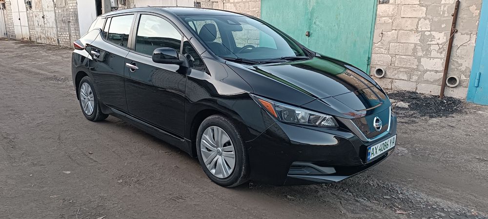 Продам Ніссан leaf